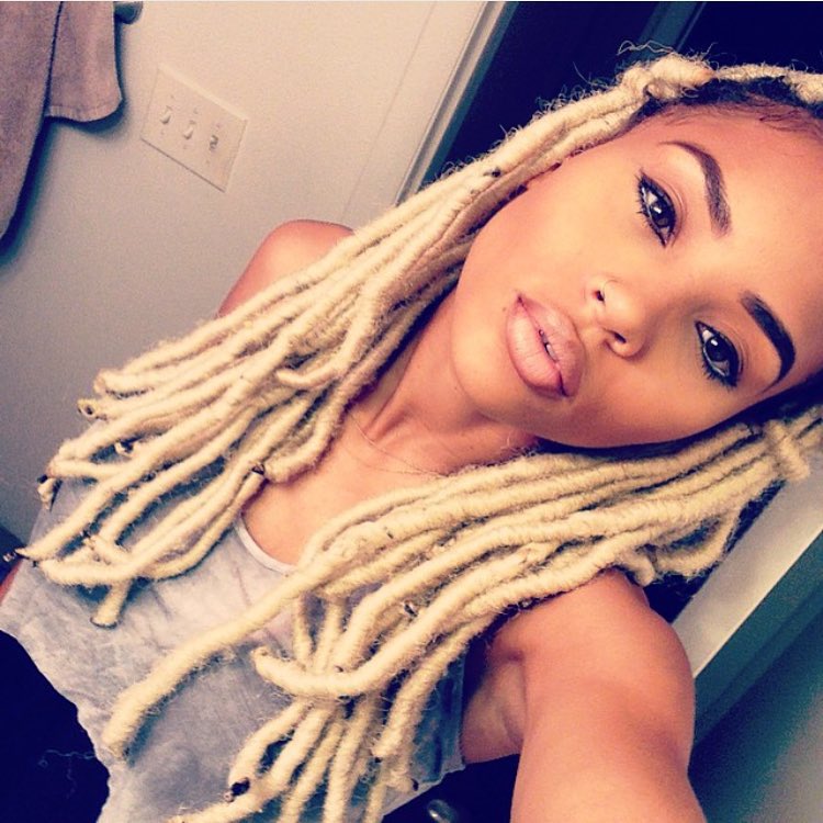 Medium Blonde Faux Locs